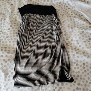 Nordstrom's reversible maternity skirt, L